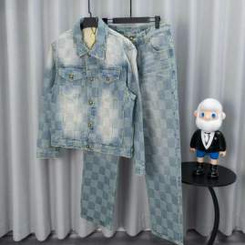 Picture of LV Sweater Suits _SKULVsz46-52sz30-36aztxC123C12441235